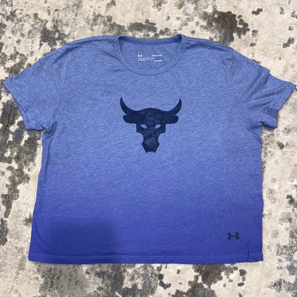 UNDER ARMOUR, the rock ombré cropped t-shirt